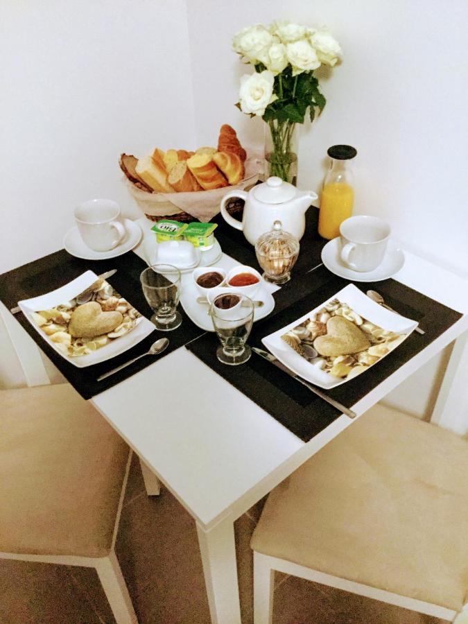 Les Sables Bed & Breakfast Santec ภายนอก รูปภาพ