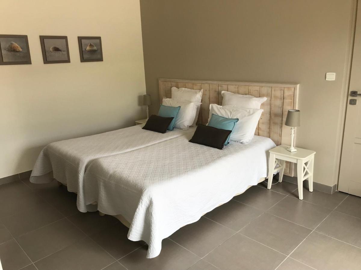 Les Sables Bed & Breakfast Santec ภายนอก รูปภาพ